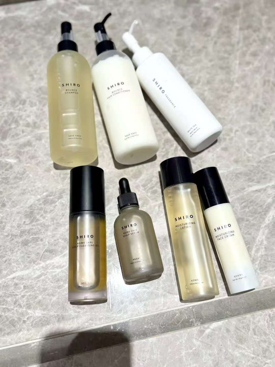 レディースファッション店